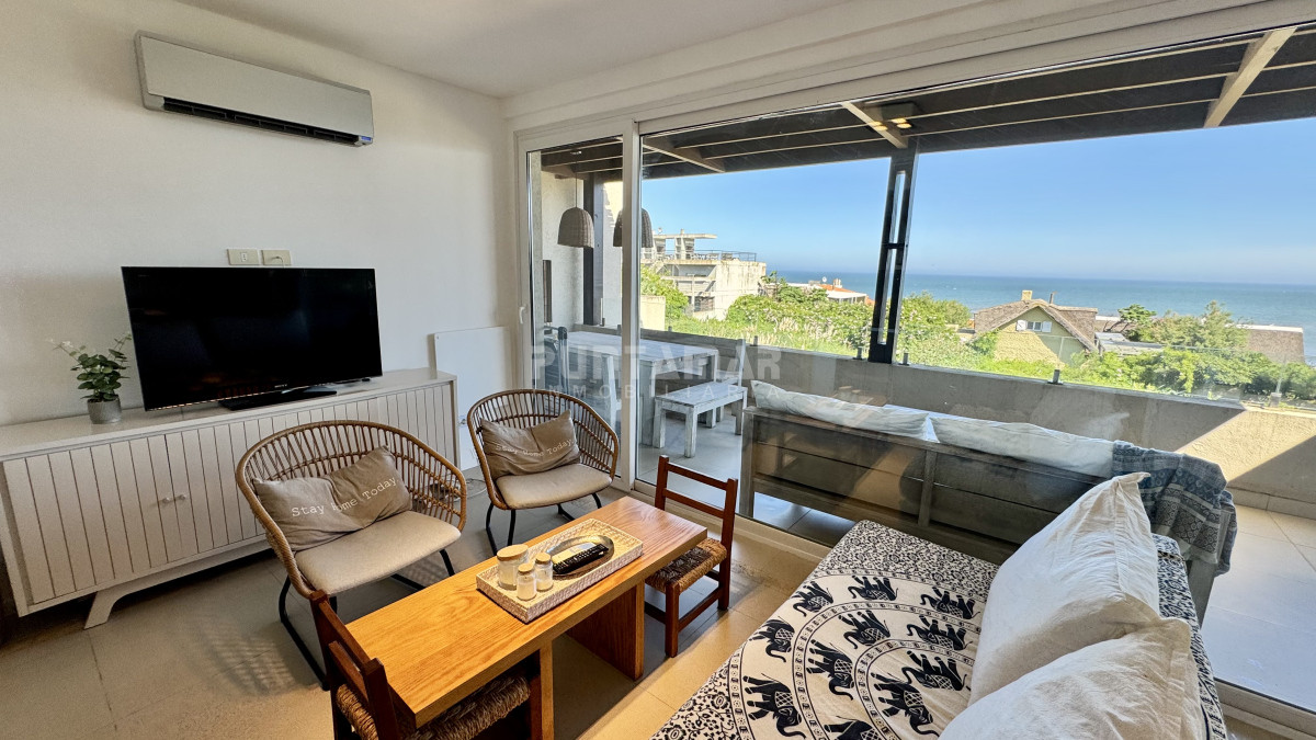 Apartamento ID.213447 - IMPONENTE APARTAMENTO A 50 METROS DEL MAR EN LA BARRA