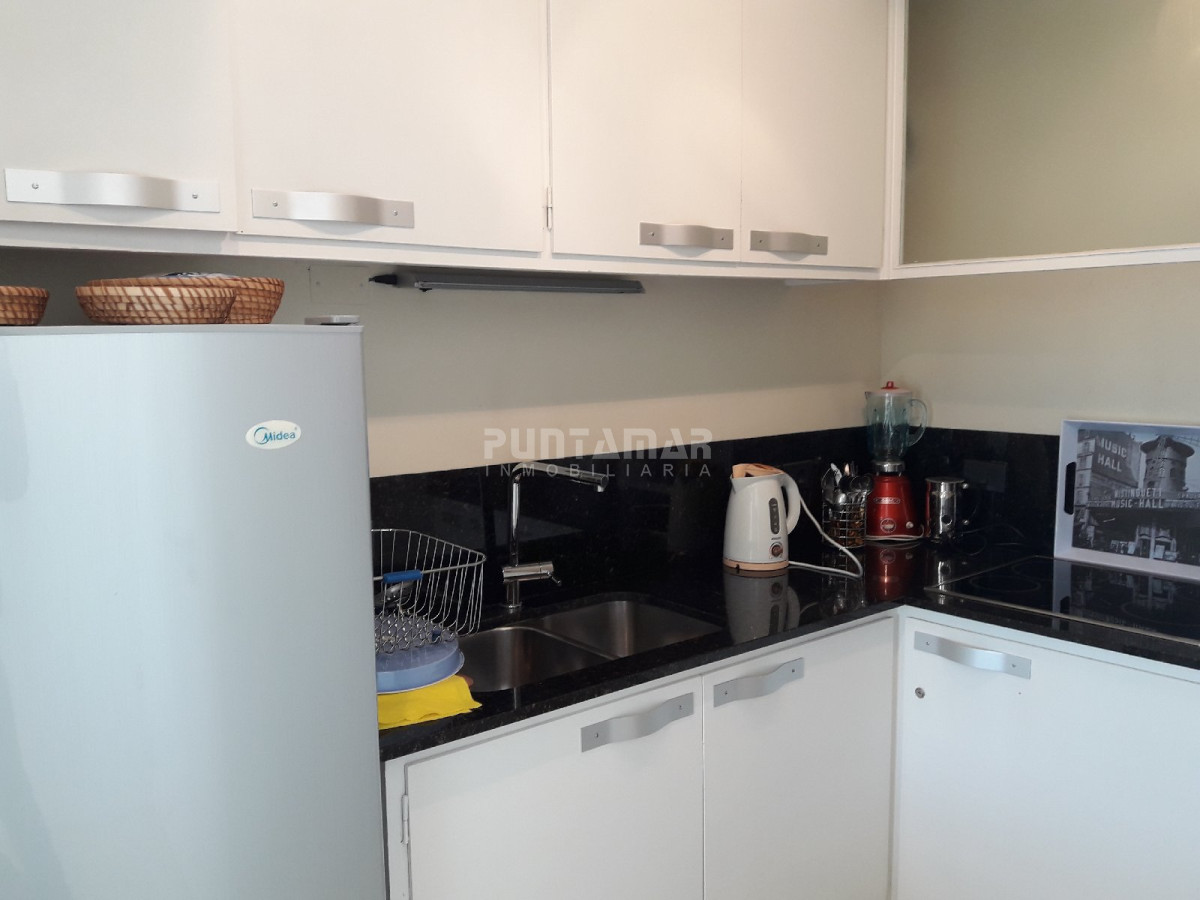 Apartamento ID.211651 - DIVINO APARTAMENTO EN ZONA DE PENINSULA, TERRAZA CON UNA VISTA INCREIBLE Y MUY LUMINOSO, A PASOS DEL PUERTO Y PLAYA..!!!
