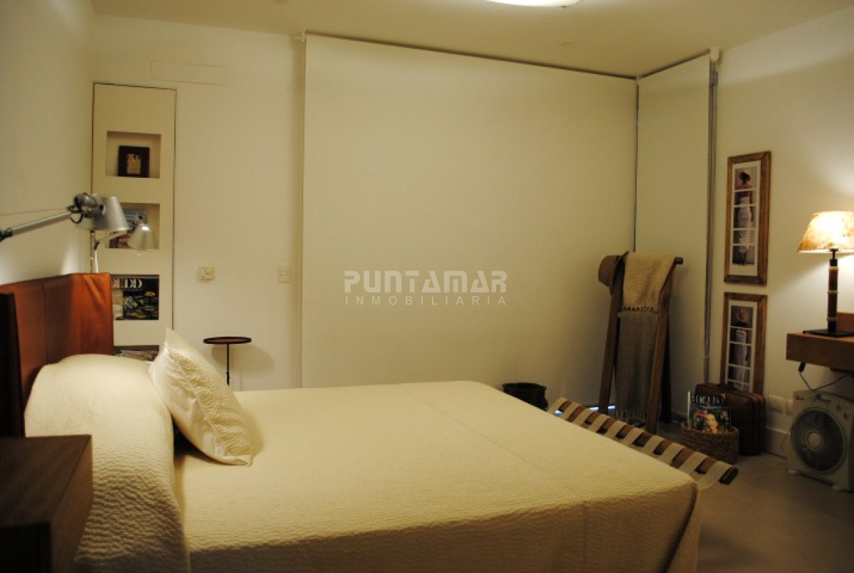 Apartamento ID.213106 - ALQUILER HERMOSO APARTAMENTO 4 DORMITORIOS FRENTE AL MAR