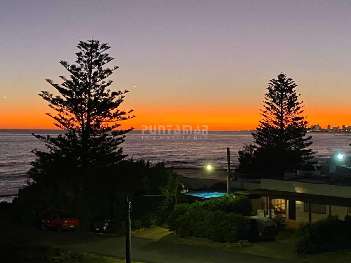 Apartamento ID.213447 - IMPONENTE APARTAMENTO A 50 METROS DEL MAR EN LA BARRA