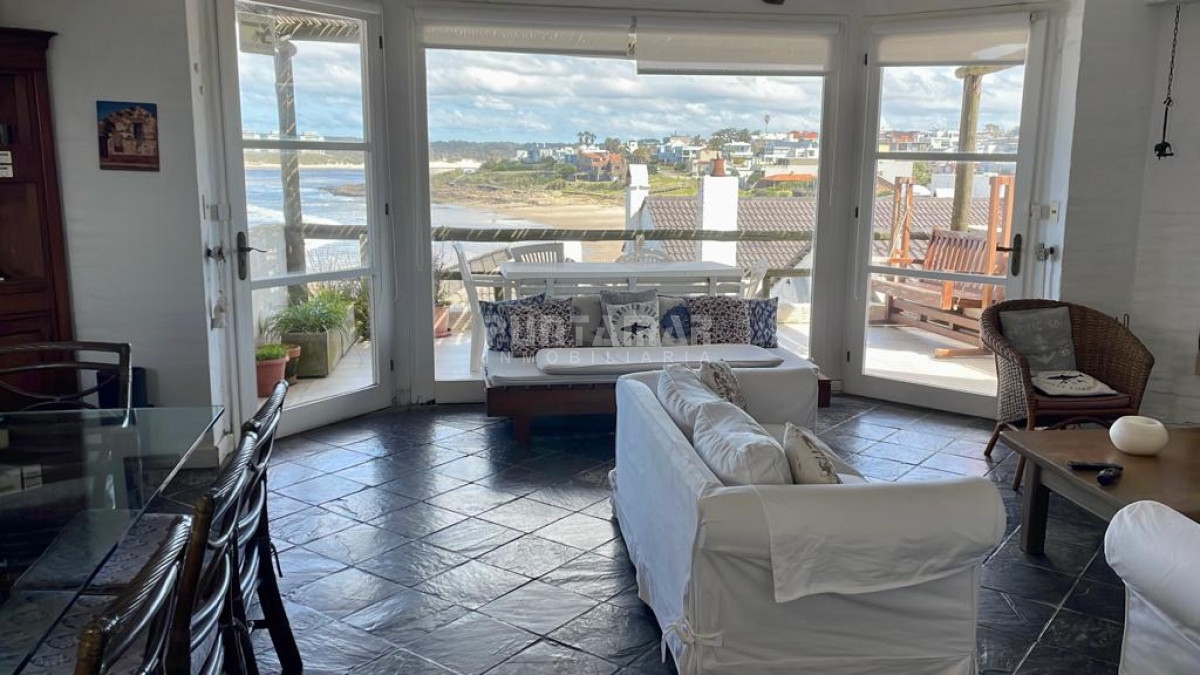 Apartamento ID.210085 - ALQUILER ESPECTACULAR TRIPLEX SOBRE LA PLAYA POSTA DEL CANGREJO 