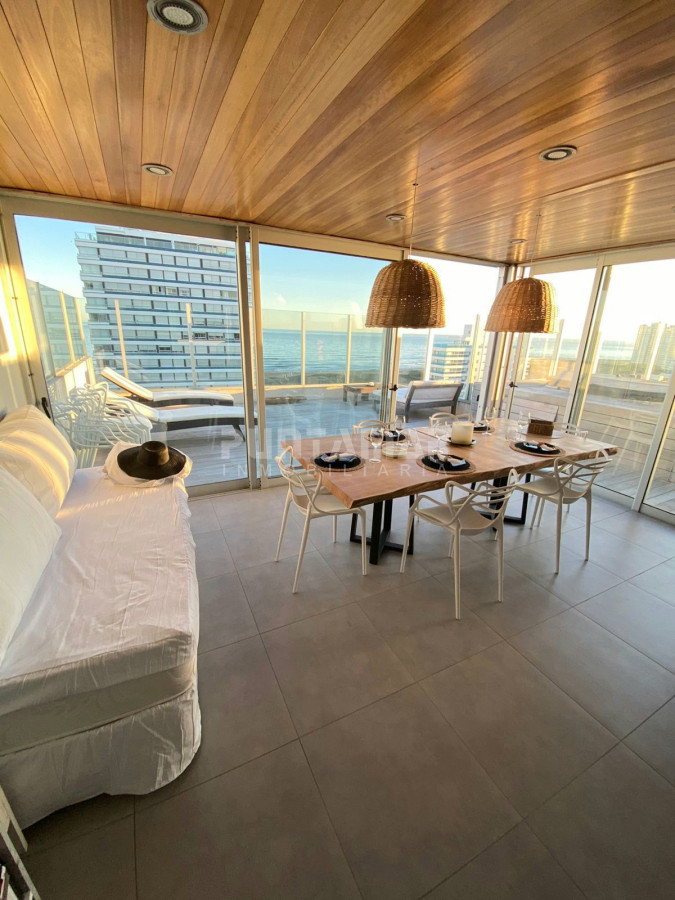 Apartamento ID.213634 - EXCLUSIVO DEPARTAMENTO DE 2 DORMITORIOS CON TERRAZA, PARRILLERO Y JACUZZI PROPIOS