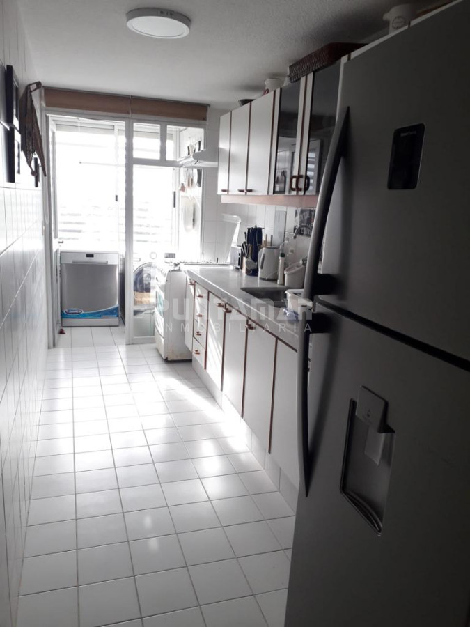 Apartamento ID.213101 - Lincoln Center Venta de amplio apartamento con todos los servicios frente al mar