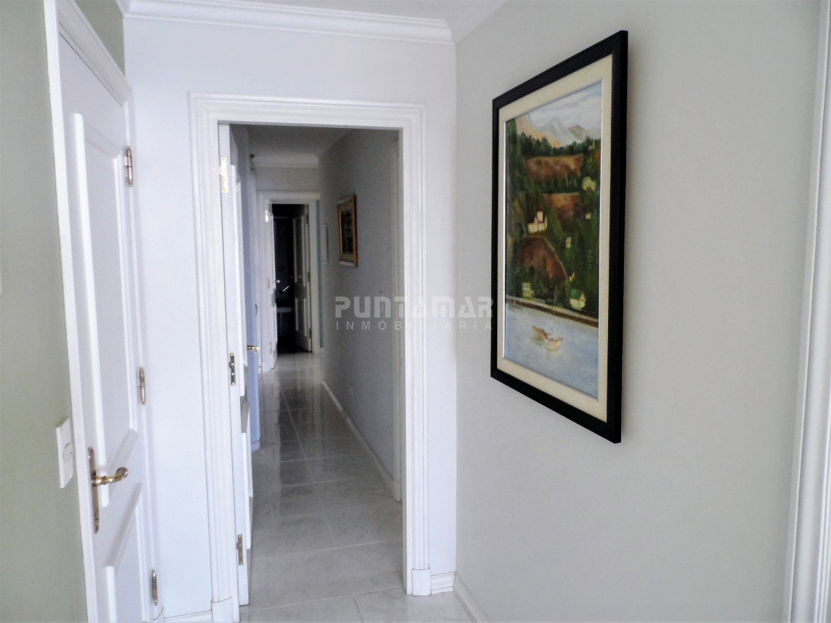 Apartamento ID.213287 - DEPARTAMENTO EN EDIFICIO DE GRAN CATEGORIA EN LA MANSA