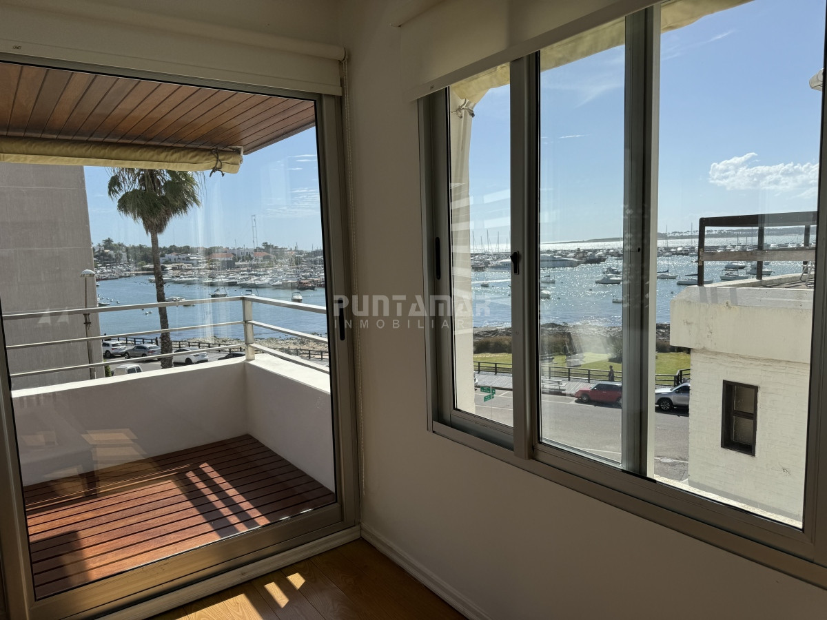 Apartamento ID.1351 - Reciclado en venta, vista al puerto