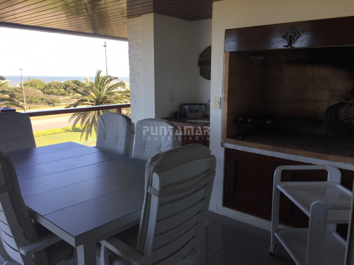 Apartamento ID.212236 - VENTA DE APARTAMENTO FRENTE AL MAR EN SAN RAFAEL  3 DORMITORIOS MAS DEPENDENCIA