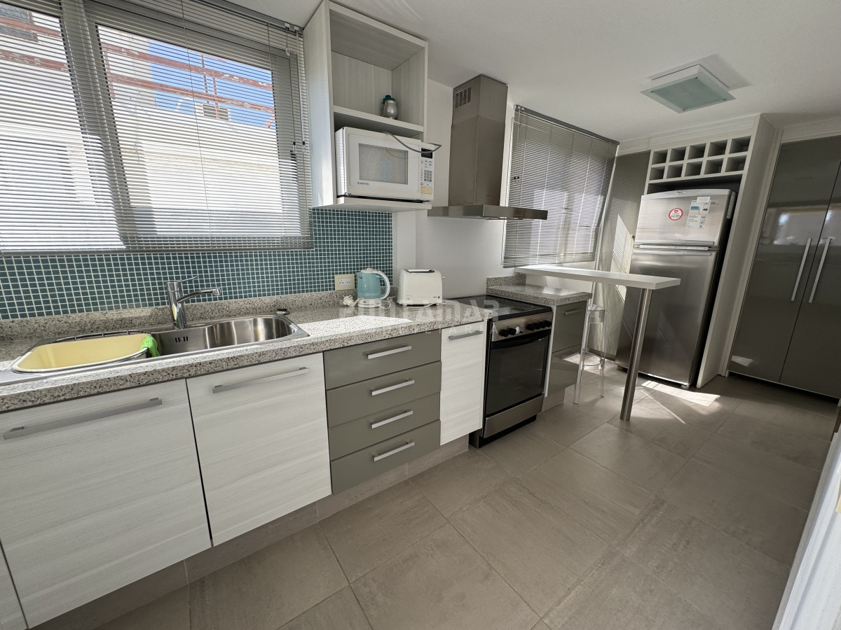 Apartamento ID.1351 - Reciclado en venta, vista al puerto