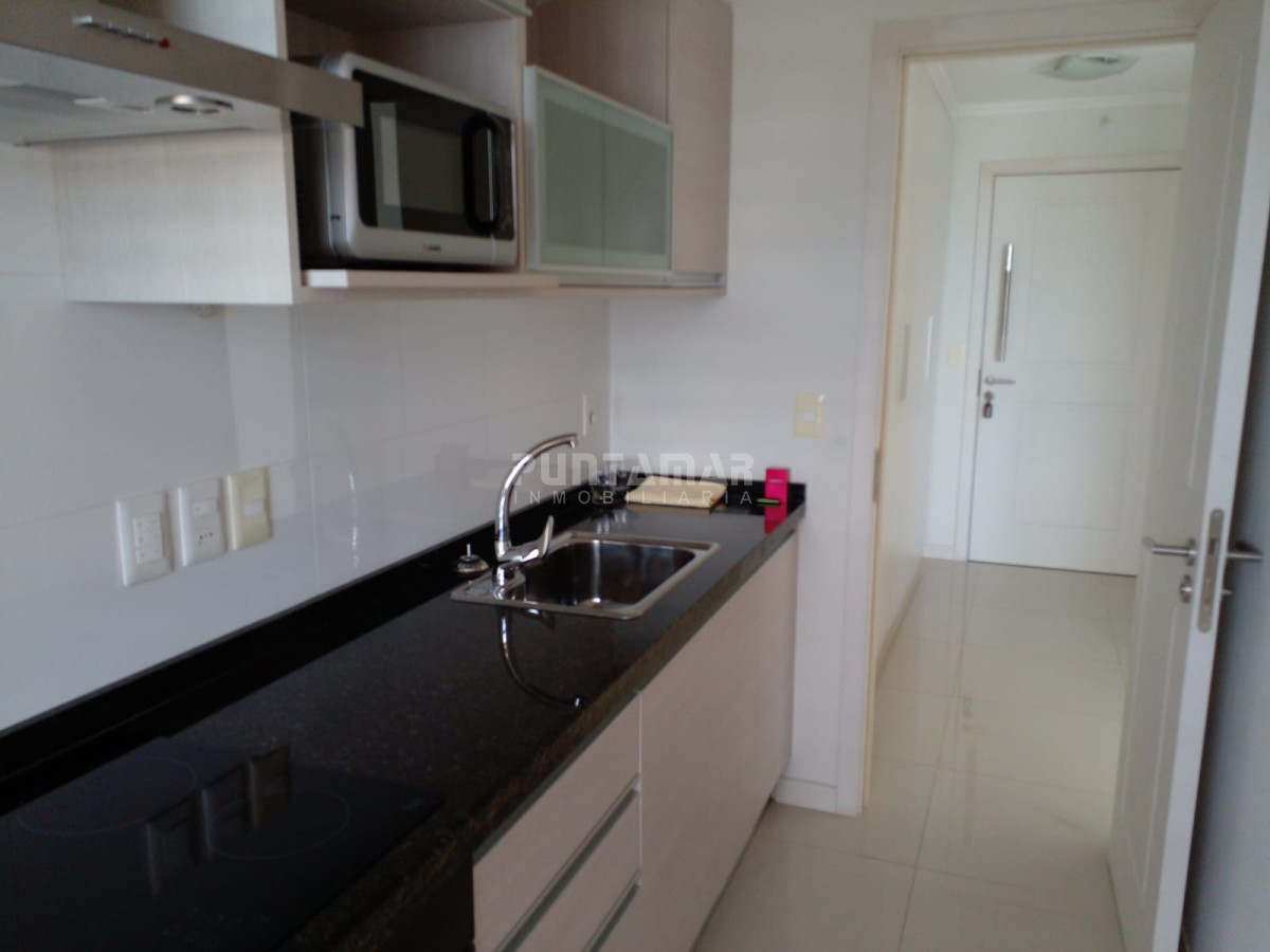 Apartamento ID.212573 - ALQUILER INVERNAL DEPARTAMENTO DE UN DORMITORIO EN EDIFICIO DE CATEGORÍA