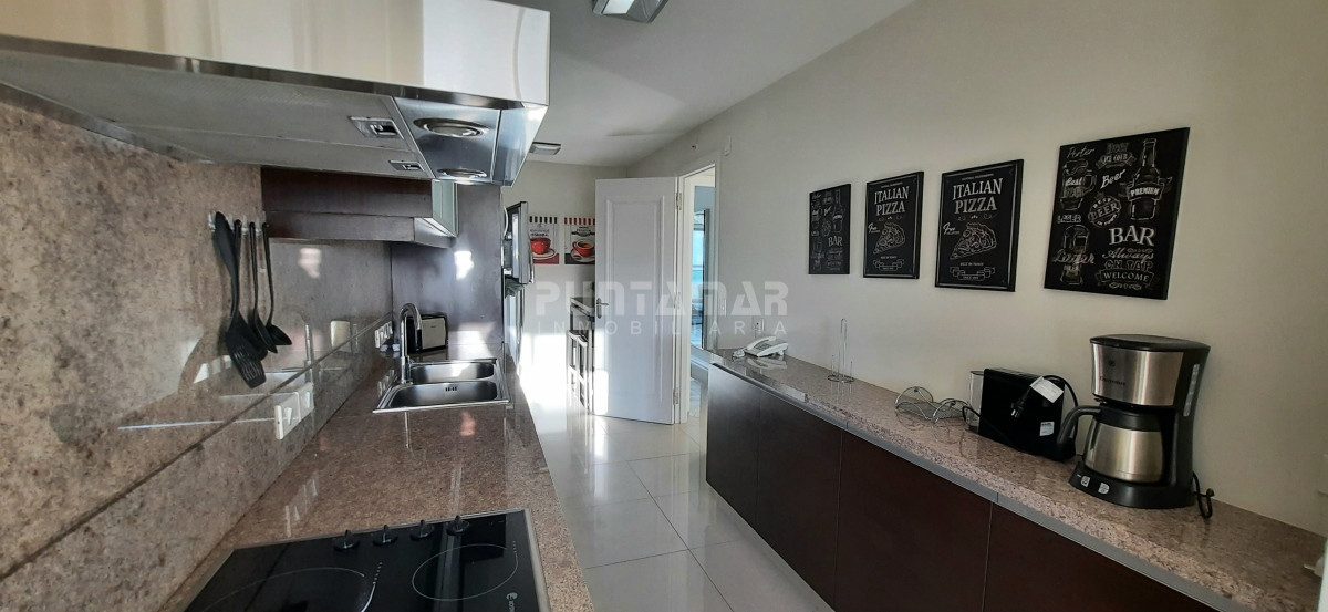 Apartamento ID.213328 - EXCLUSIVO DEPARTAMENTO DE 3 DORMITORIOS EN SUITE EN EDIFICIO DE CATEGORIA