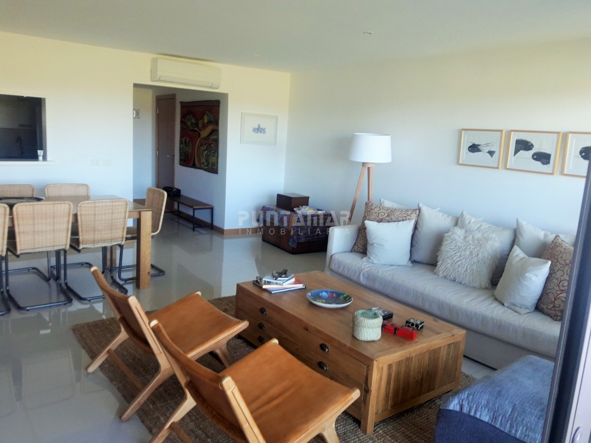 Apartamento ID.211814 - DIVINO APARTAMENTO FRENTE AL MAR , TRES SUITE CON SALIDA A TERRAZA PROPIA , AMPLIO LIVING COMEDOR, AMENITIS MUY COMPLETOS OFRECE EL EDIFICIO.