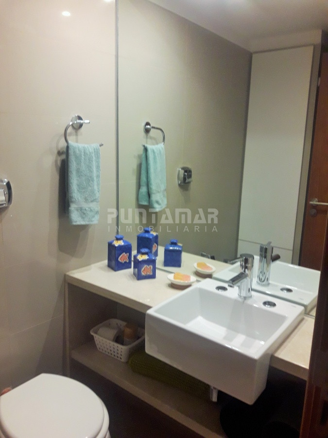 Apartamento ID.211814 - DIVINO APARTAMENTO FRENTE AL MAR , TRES SUITE CON SALIDA A TERRAZA PROPIA , AMPLIO LIVING COMEDOR, AMENITIS MUY COMPLETOS OFRECE EL EDIFICIO.