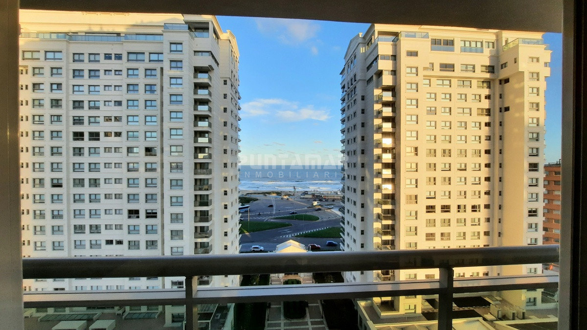 Apartamento ID.1369 - Departamento de 3 dormitorios en suite en Edificio de gran categoria