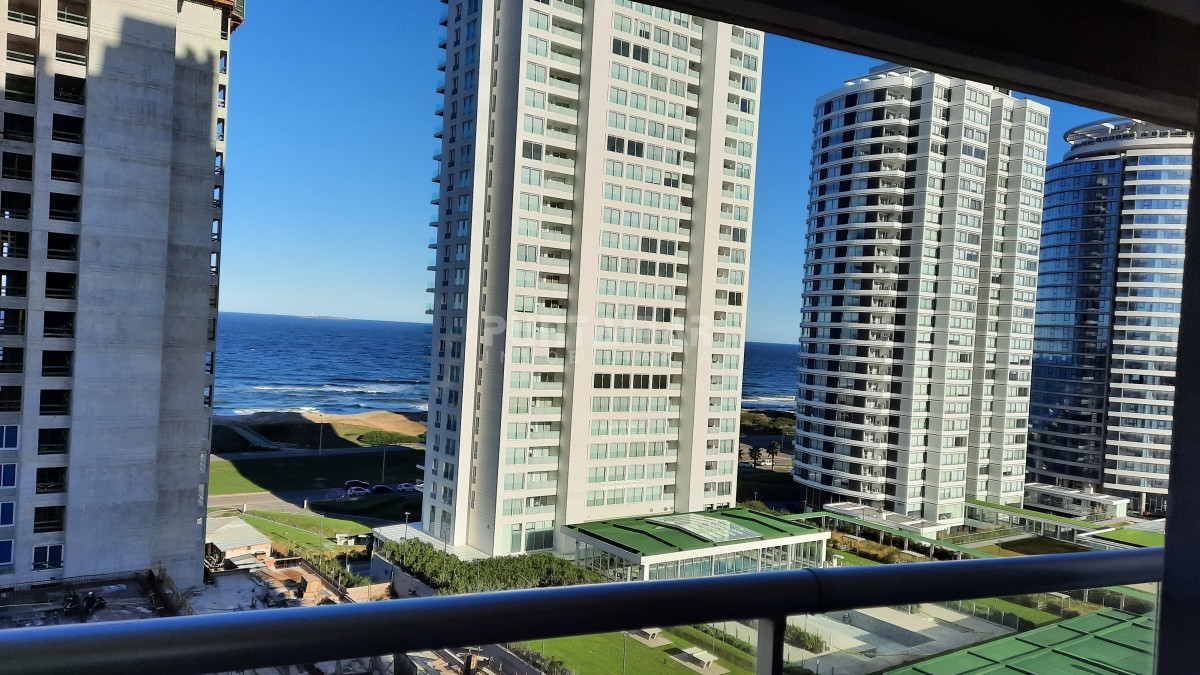 Apartamento ID.212207 - DEPARTAMENTO DE 3 DORMITORIOS EN LA BRAVA EN EDIFICIO DE CATEGORIA