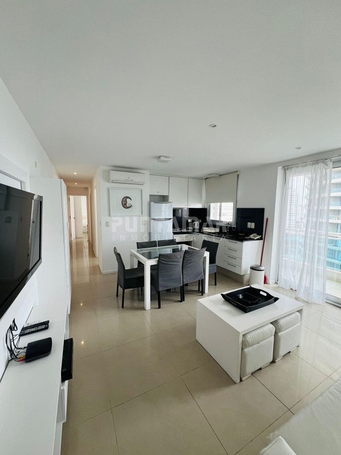 Apartamento ID.213730 - DEPARTAMENTO DE 2 DORMITORIOS CON BALCON SOBRE AVDA. CHIVERTA