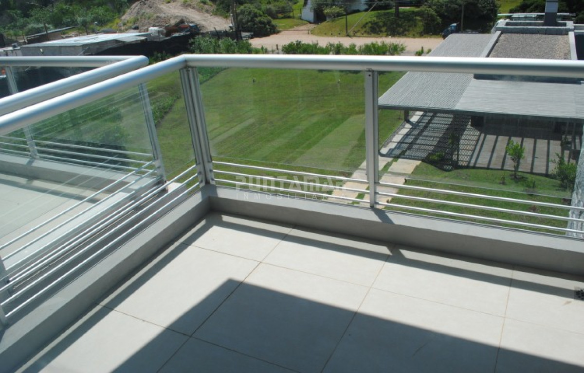 Apartamento ID.213106 - ALQUILER HERMOSO APARTAMENTO 4 DORMITORIOS FRENTE AL MAR