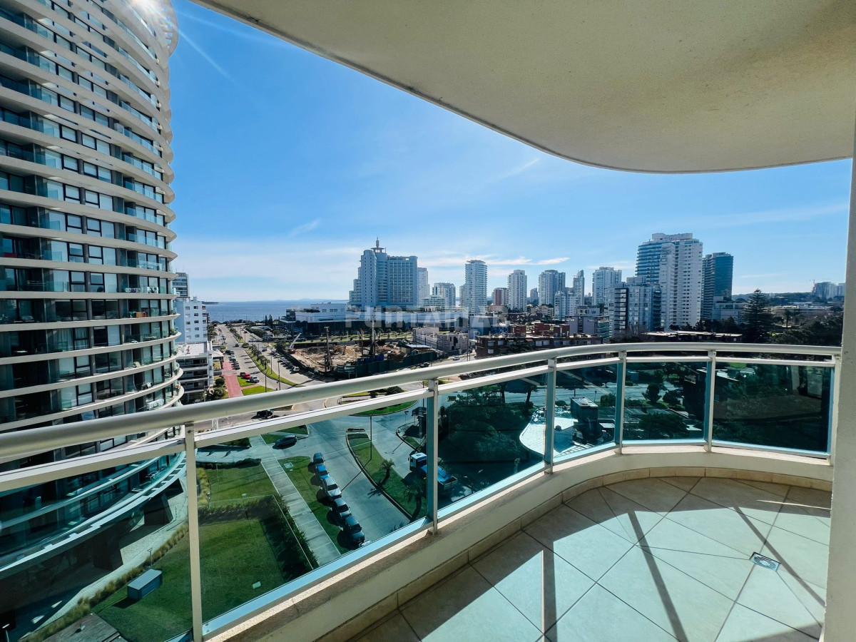 Apartamento ID.213731 - EXCLUSIVO PENTHOUSE DE 3 DORMITORIOS SOBRE AVENIDA CHIVERTA