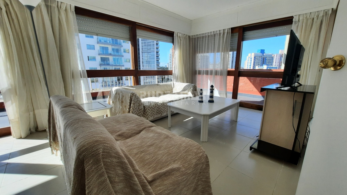 Apartamento ID.9067 - DEPARTAMENTO DE 2 DORMITORIOS CON VISTA AL MAR