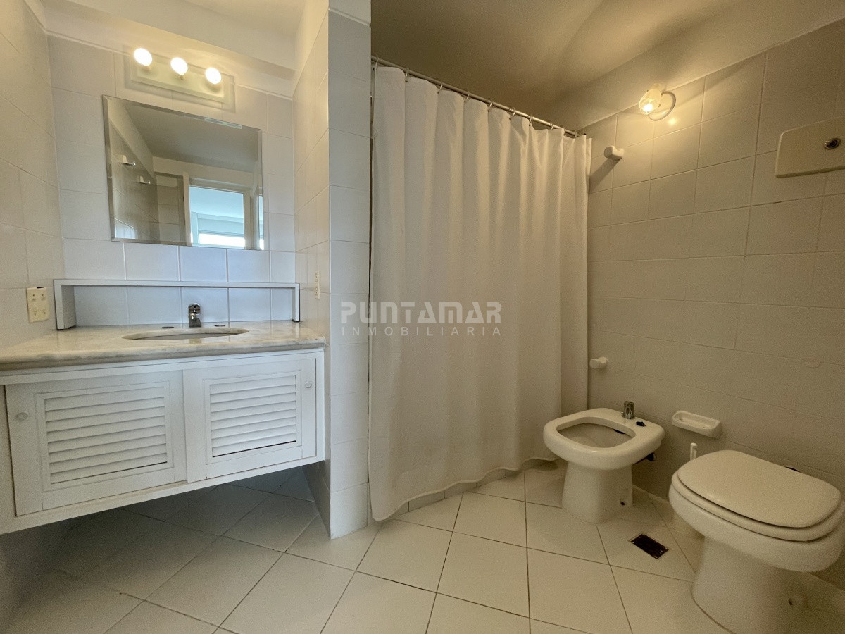 Apartamento ID.9011 - FRENTE A LA BRAVA VENTA DE DEPARTAMENTO DE DOS DORMITORIOS