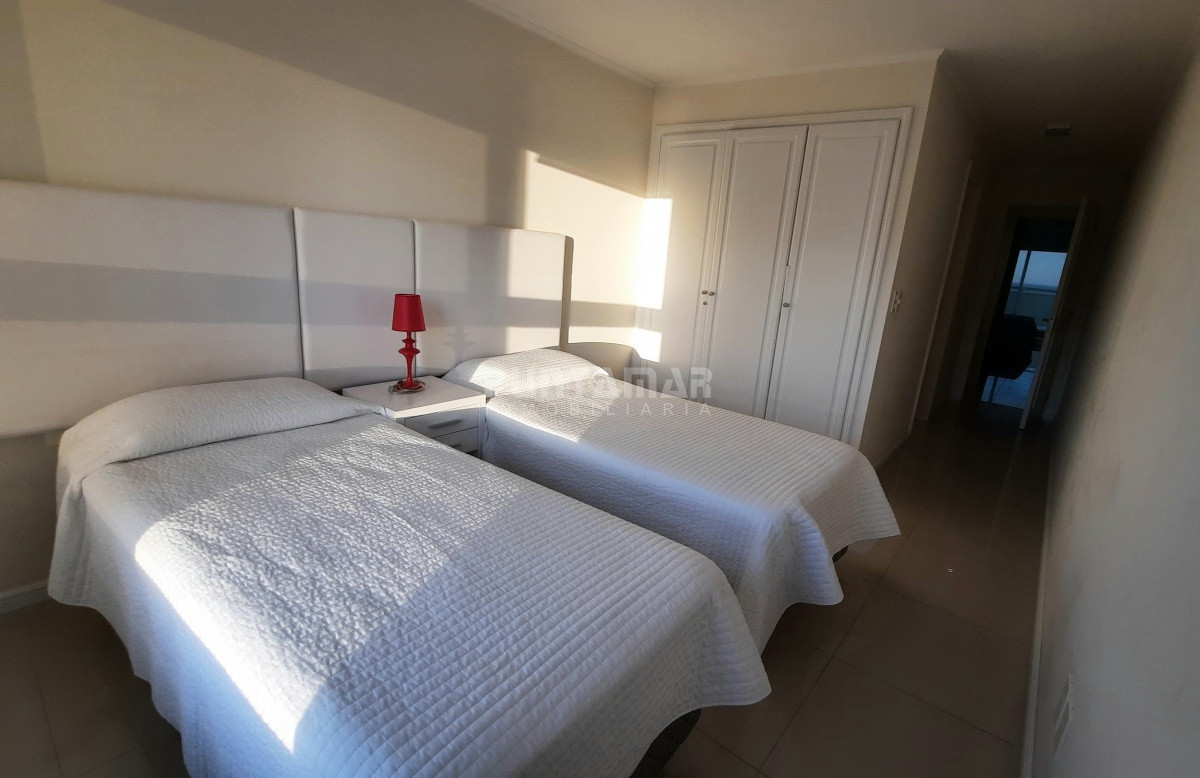 Apartamento ID.1369 - Departamento de 3 dormitorios en suite en Edificio de gran categoria