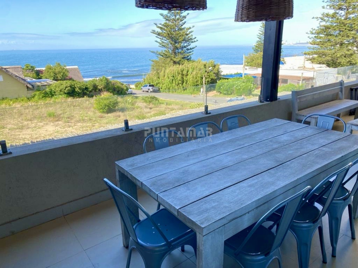 Apartamento ID.213447 - IMPONENTE APARTAMENTO A 50 METROS DEL MAR EN LA BARRA