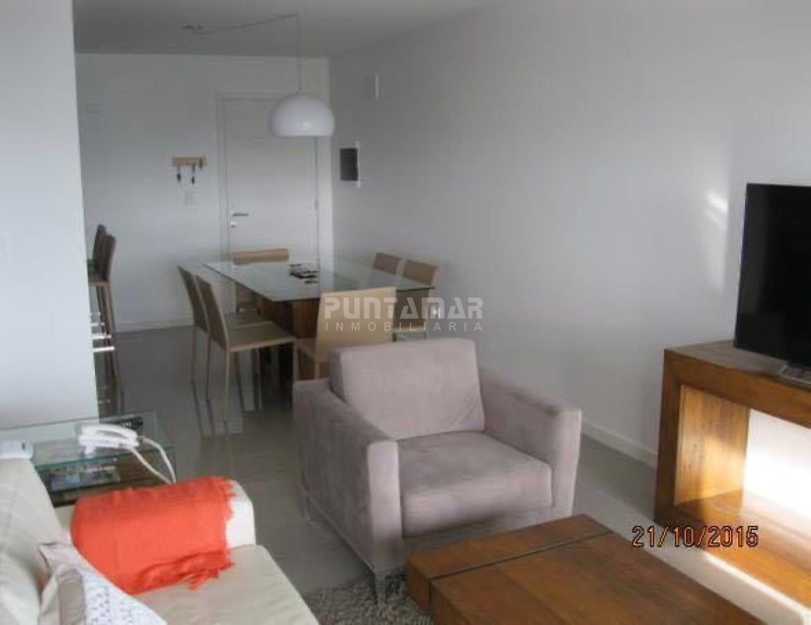Apartamento ID.212766 - EXCLUSIVO DEPARTAMENTO DE 2 DORMITORIOS CON TERRAZA, PARRILLERO Y JACUZZI PROPIOS