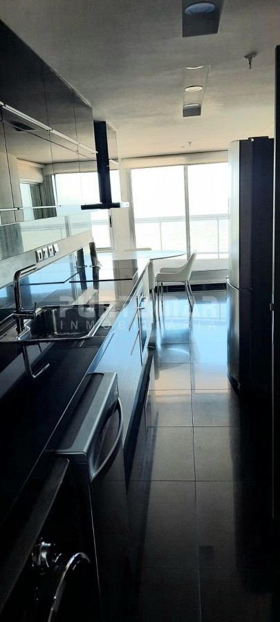 Apartamento ID.212418 - EXCELENTE APARTAMENTO EN EDIFICIO LOOK BRAVA, 3 DORMITORIOS, 1 EN SUITE, BALCON TERRAZA CON PARRILLERO,GARAGE 