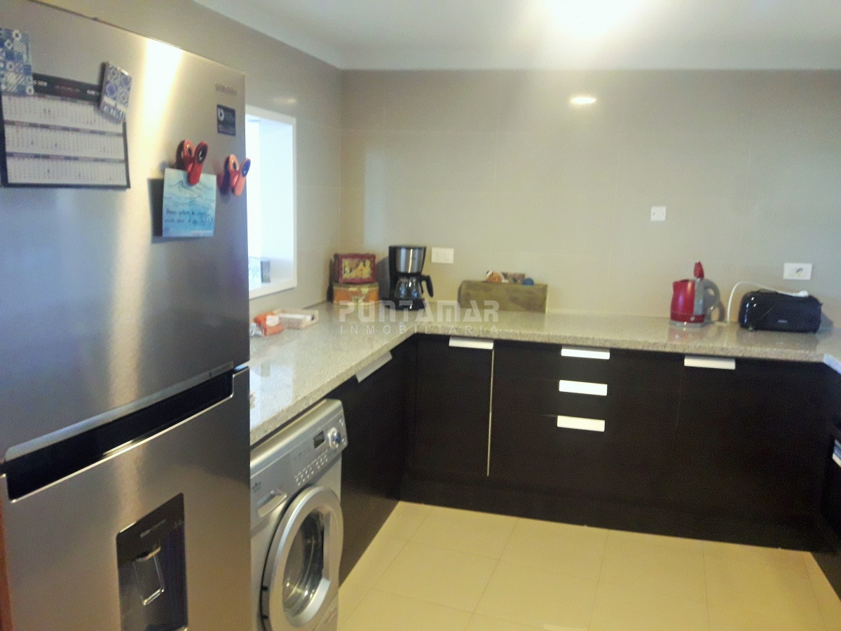 Apartamento ID.211814 - DIVINO APARTAMENTO FRENTE AL MAR , TRES SUITE CON SALIDA A TERRAZA PROPIA , AMPLIO LIVING COMEDOR, AMENITIS MUY COMPLETOS OFRECE EL EDIFICIO.