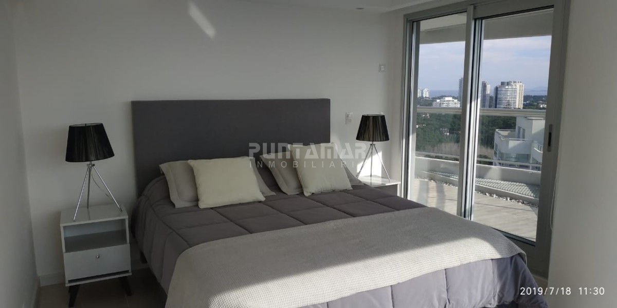 Apartamento ID.211971 - Departamento en alquiler Edificio Look Punta del Este