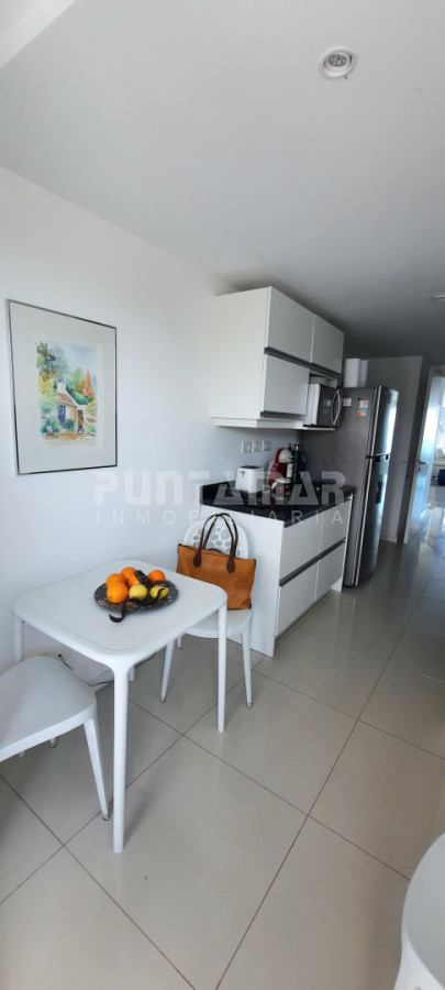 Apartamento ID.213797 - EXCLUSIVO DEPARTAMENTO DE 3 DORMITORIOS EN SUITE EN LA MANSA