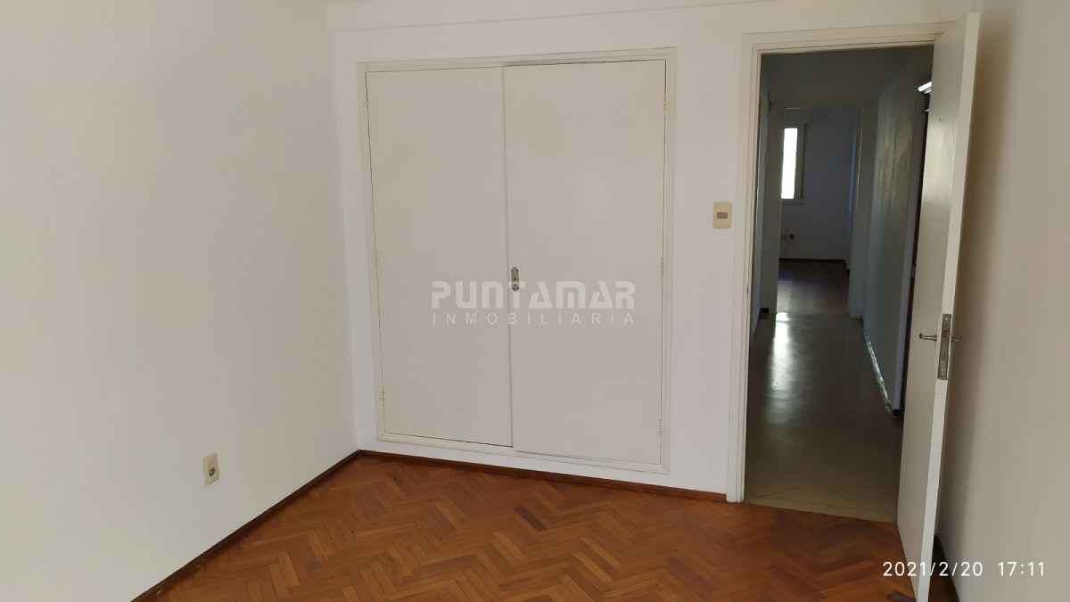 Apartamento ID.212850 - APARTAMENTO EN LA BLANQUEADA, MONTEVIDEO, IDEAL PARA INVERSION