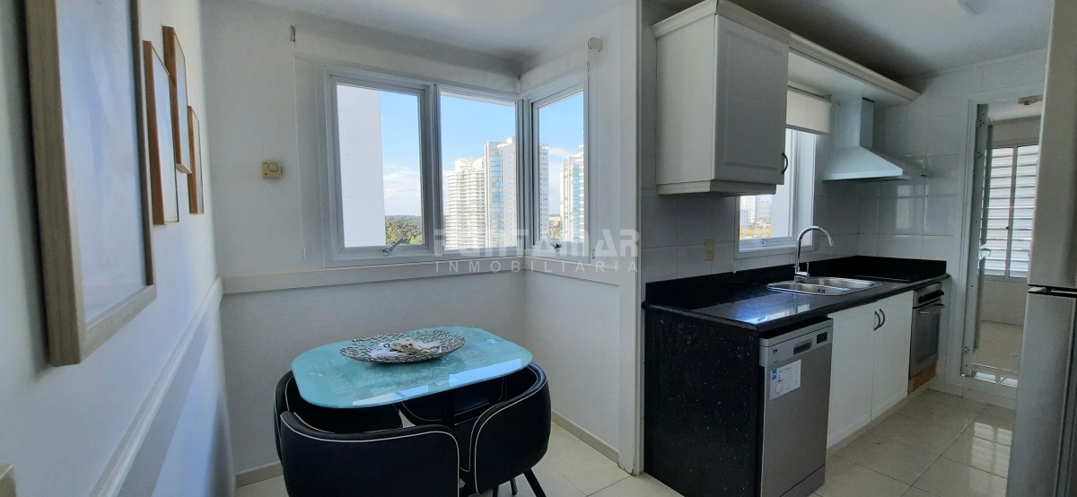 Apartamento ID.213059 - IMPORTANTE DEPARTAMENTO DE 3 DORMITORIOS EN SUITE EN LA MANSA