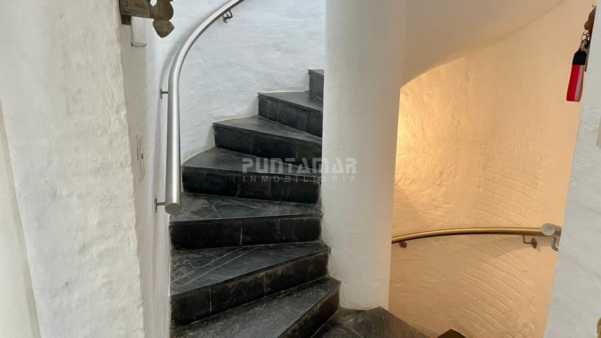 Apartamento ID.210085 - ALQUILER ESPECTACULAR TRIPLEX SOBRE LA PLAYA POSTA DEL CANGREJO 
