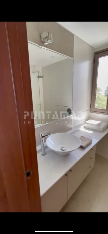 Apartamento ID.213676 - ESPECTACULAR PENTHOUSE A 50 METROS DEL MAR EN LA BARRA