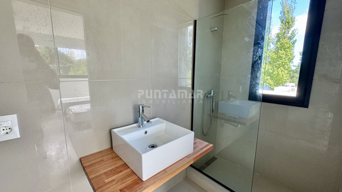 Apartamento ID.213629 - LUMINOSA CASA A ESTRENAR EN BARRA VERDE PARA VIVIR TODO EL AÑO