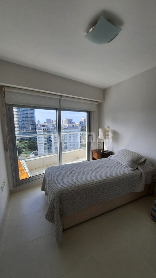 Apartamento ID.211769 - DEPARTAMENTO EN TORRE DE CATEGORIA CON VISTA A PLAYA MANSA