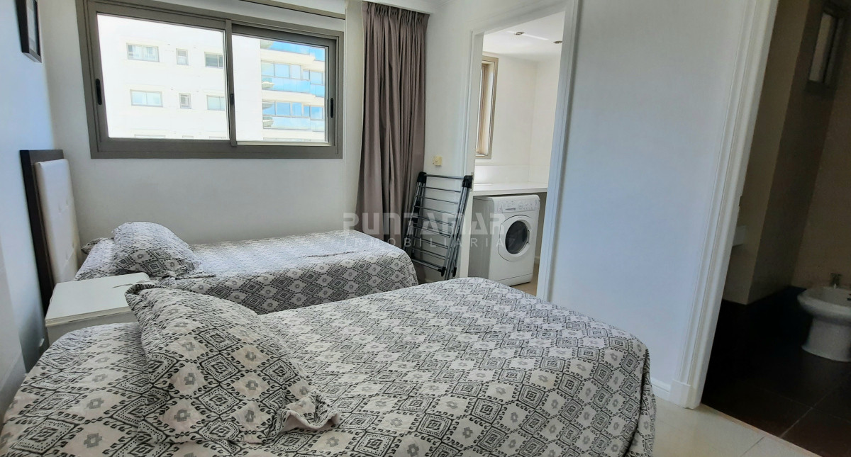 Apartamento ID.1357 - IMPORTANTE DEPARTAMENTO DE 3 DORMITORIOS EN SUITE EN EDIFICIO DE CATEGORIA