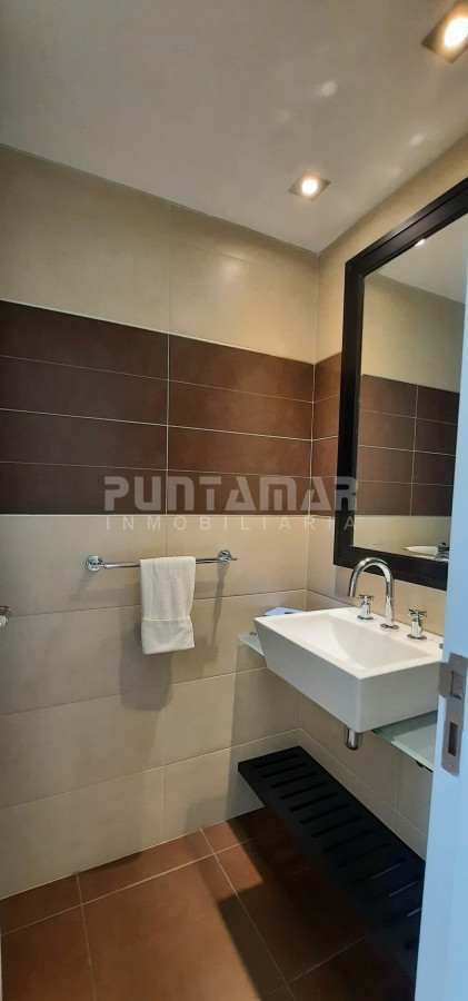 Apartamento ID.213328 - EXCLUSIVO DEPARTAMENTO DE 3 DORMITORIOS EN SUITE EN EDIFICIO DE CATEGORIA