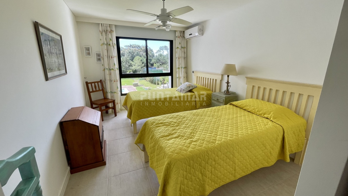 Apartamento ID.213160 - ALQUILER HERMOSO APARTAMENTO SOBRE EL MAR PARADA 26 DE LA BRAVA 