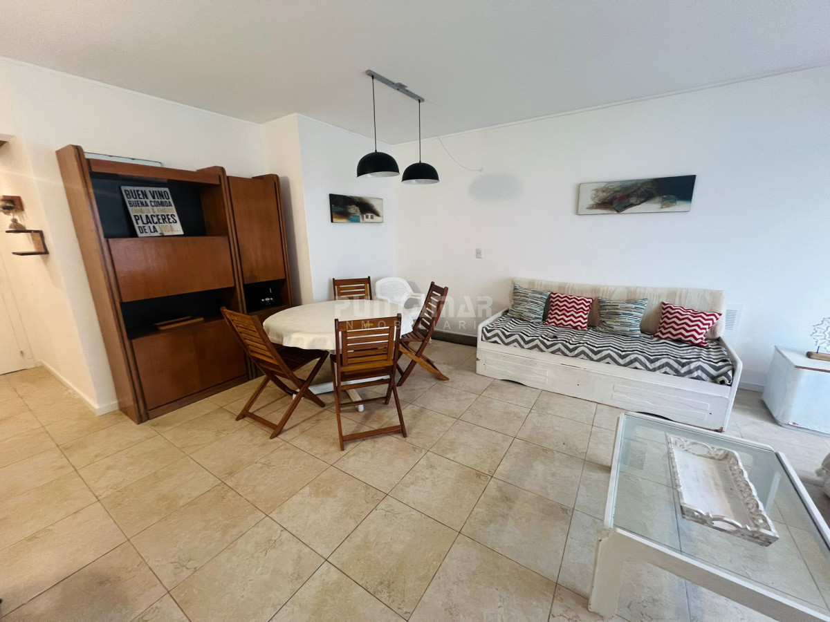 Apartamento ID.213503 - DEPARTAMENTO DE 2 DORMITORIOS FRENTE AL MAR