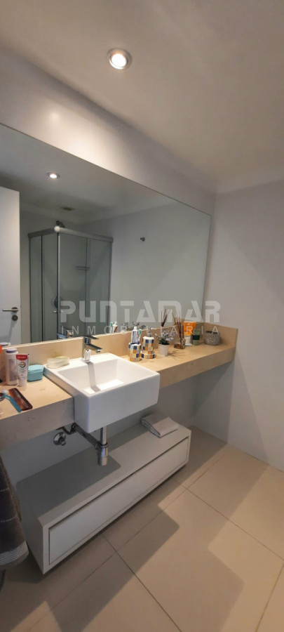 Apartamento ID.213797 - EXCLUSIVO DEPARTAMENTO DE 3 DORMITORIOS EN SUITE EN LA MANSA