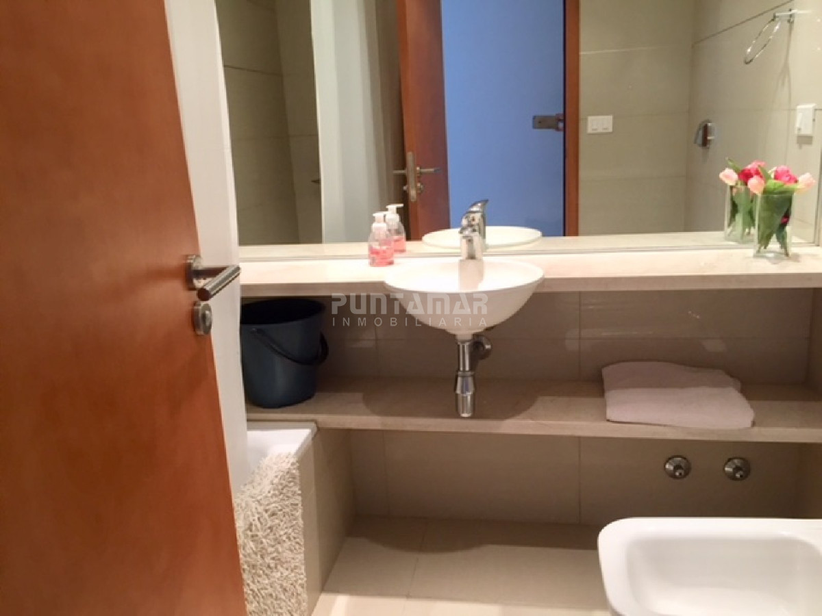 Apartamento ID.7021 - APARTAMENTO EN VENTA EN EDIFICIO TRESSESENTA , PISO ATO AL FRENTE