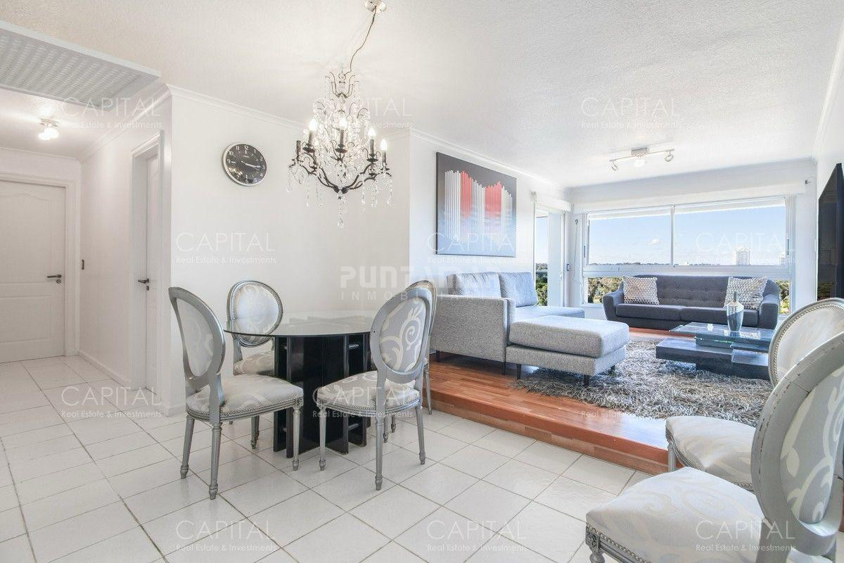 Apartamento ID.213501 - ALQUILER DEPARTAMENTO DE 2 DORMS - PISO 11 A PASOS DEL MAR - PLAYA MANSA
