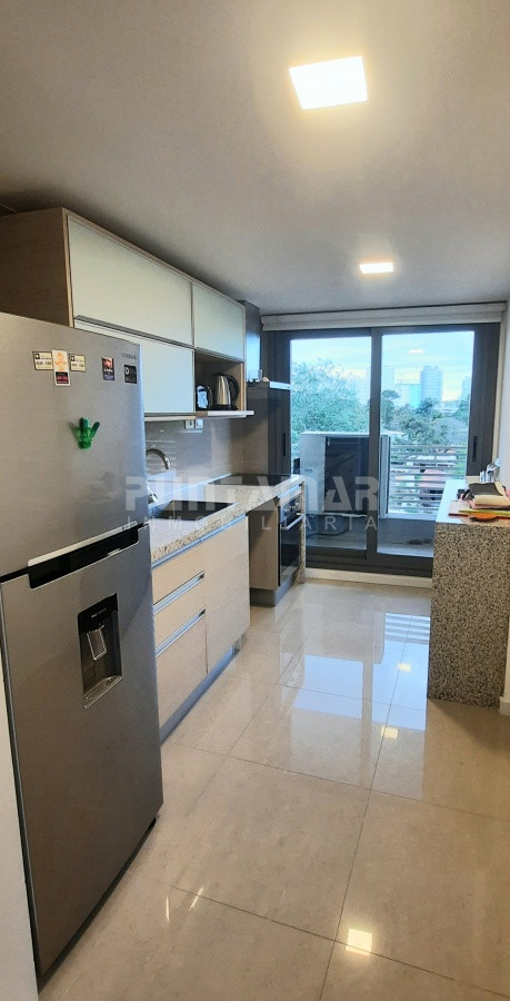 Apartamento ID.211972 - EXCELENTE APARTAMENTO EN EDIFICIO ALEXANDER BOULEVARD