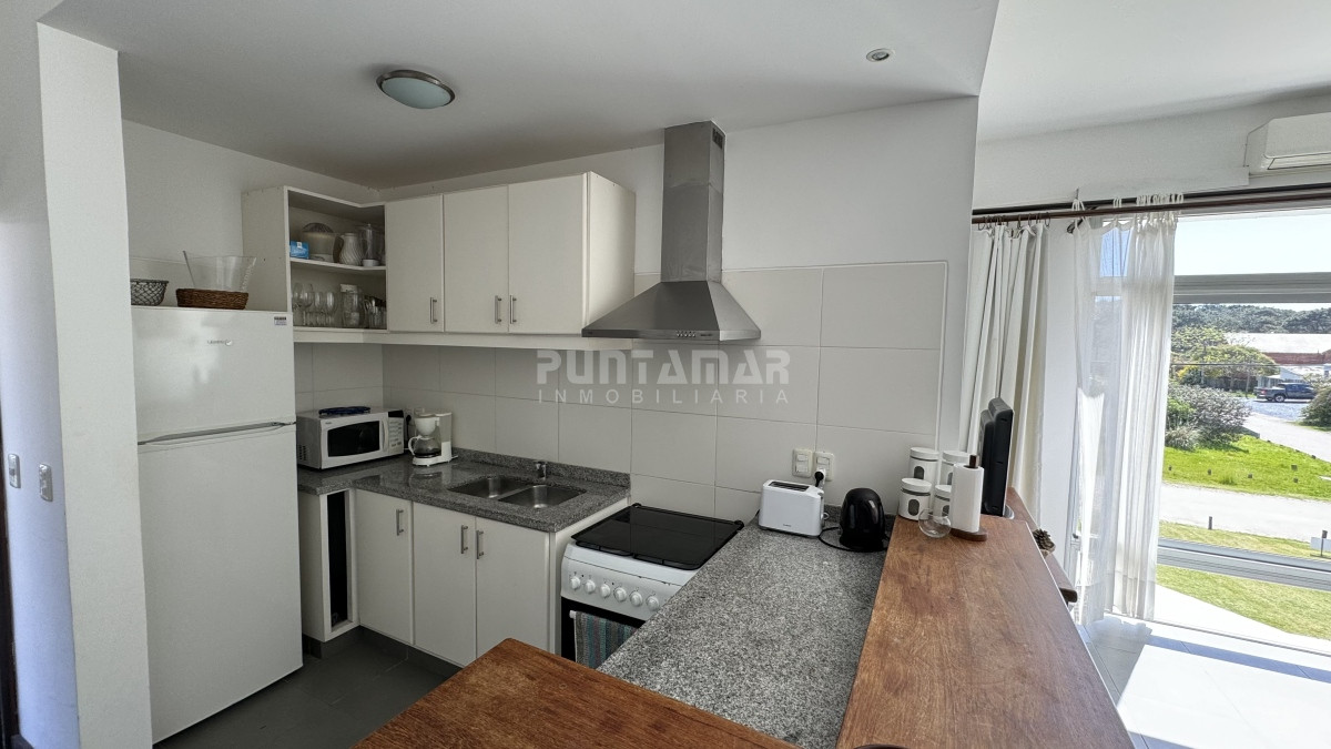 Apartamento ID.210180 - LUMINOSO APARTAMENTO DE 1 DORMITORIO Y AZOTEA PROPIA EN MANANTIALES 