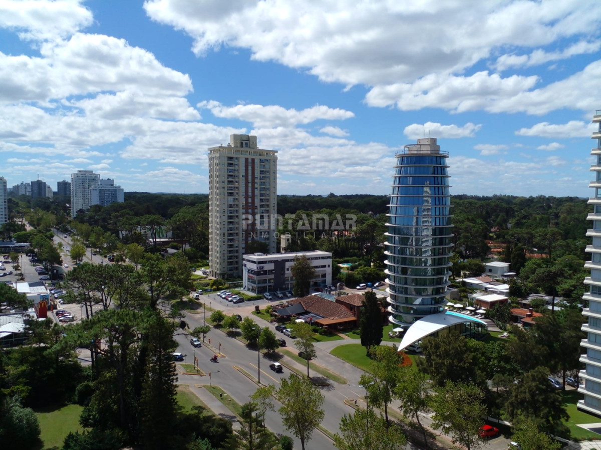 Apartamento ID.212573 - ALQUILER INVERNAL DEPARTAMENTO DE UN DORMITORIO EN EDIFICIO DE CATEGORÍA