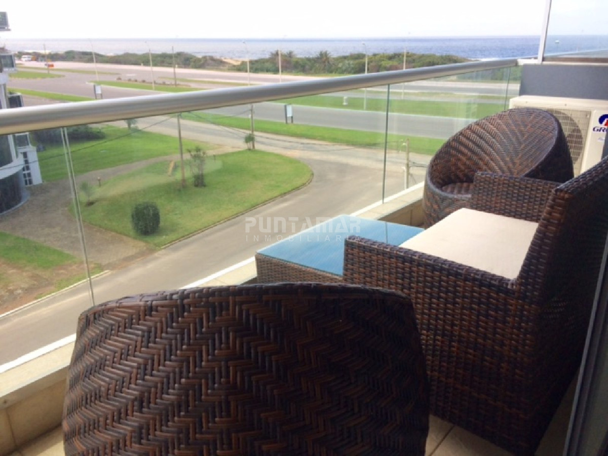 Apartamento ID.9085 - ALQUILER ANUAL O INVERNAL DEPARTAMENTO DE DOS DORMITORIOS  FRENTE AL MAR EN LA BRAVA