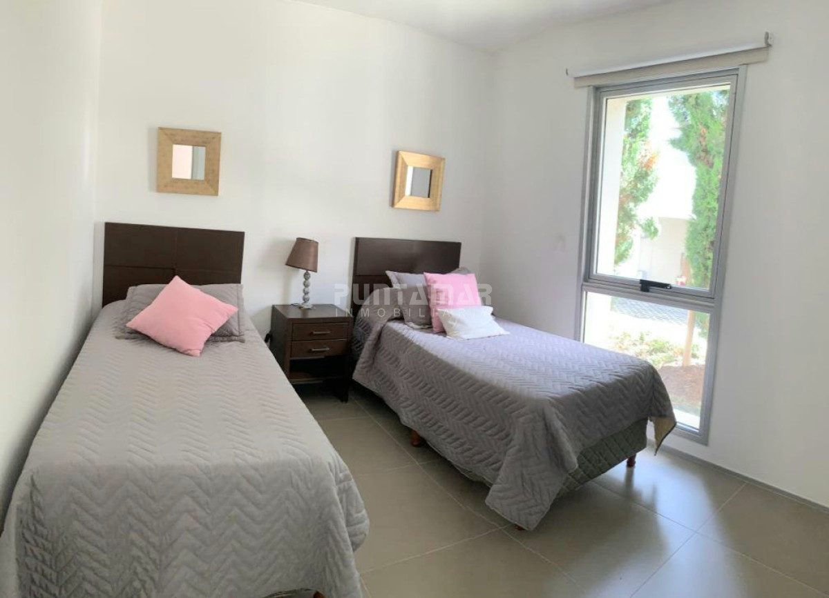 Apartamento ID.211839 - APARTAMENTO EN PUNTA BALLENA, CERCA DE PLAYA PORTEZUELO, VISTA Y ATARDECERES INCREIBLES..!!!