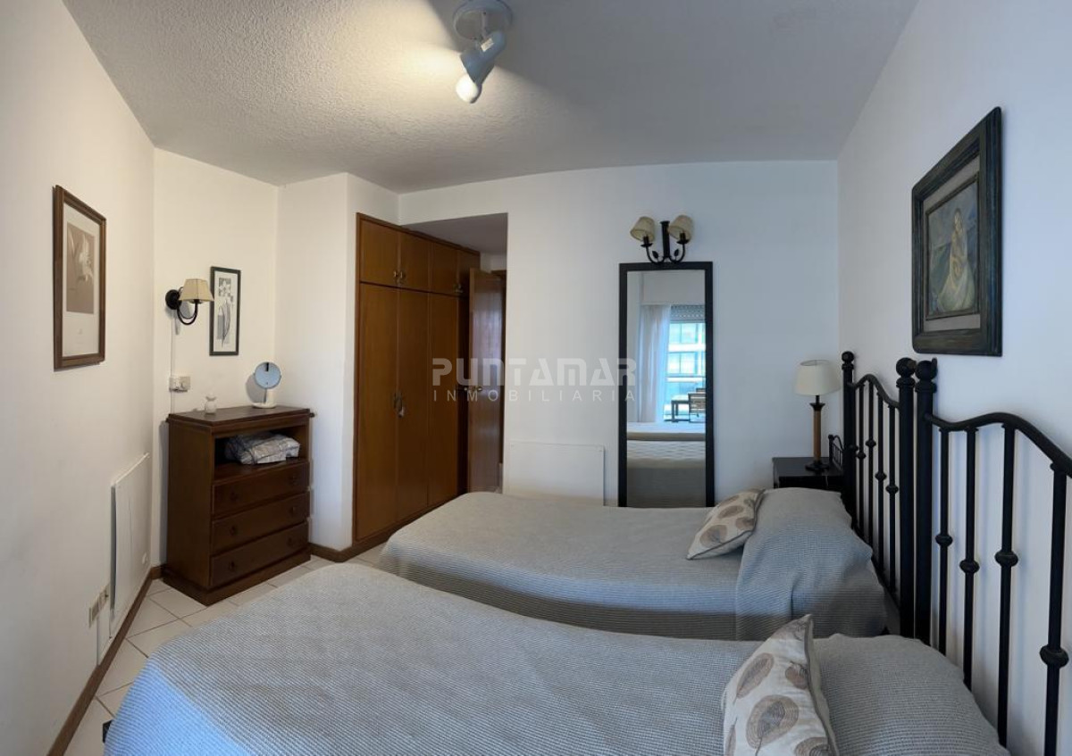 Apartamento ID.212938 - VENTA DE DEPARTAMENTO DOS DORMITORIOS FRENTE AL MAR