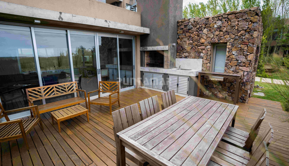 Apartamento ID.213461 - VACACIONE EN EDIFICIO Q - PUNTA BALLENA