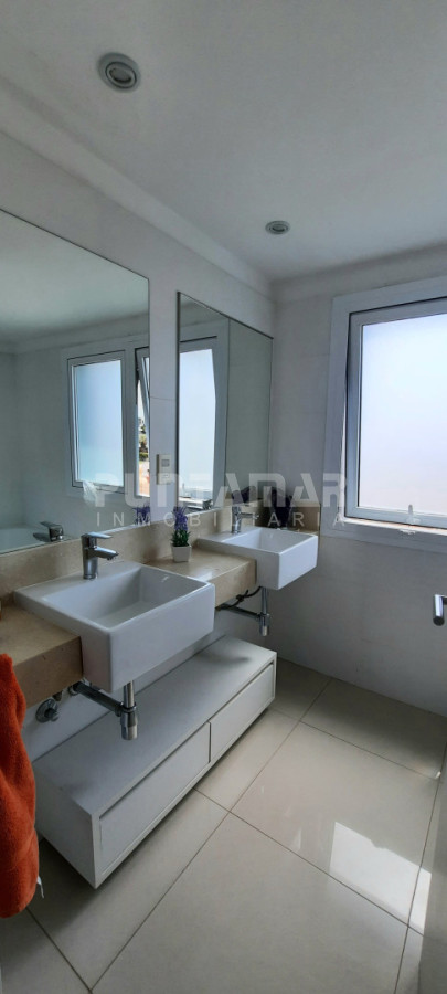 Apartamento ID.213797 - EXCLUSIVO DEPARTAMENTO DE 3 DORMITORIOS EN SUITE EN LA MANSA